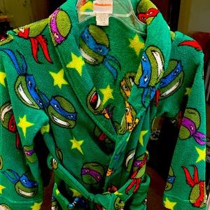 Nickelodeon Ninja turtle robe